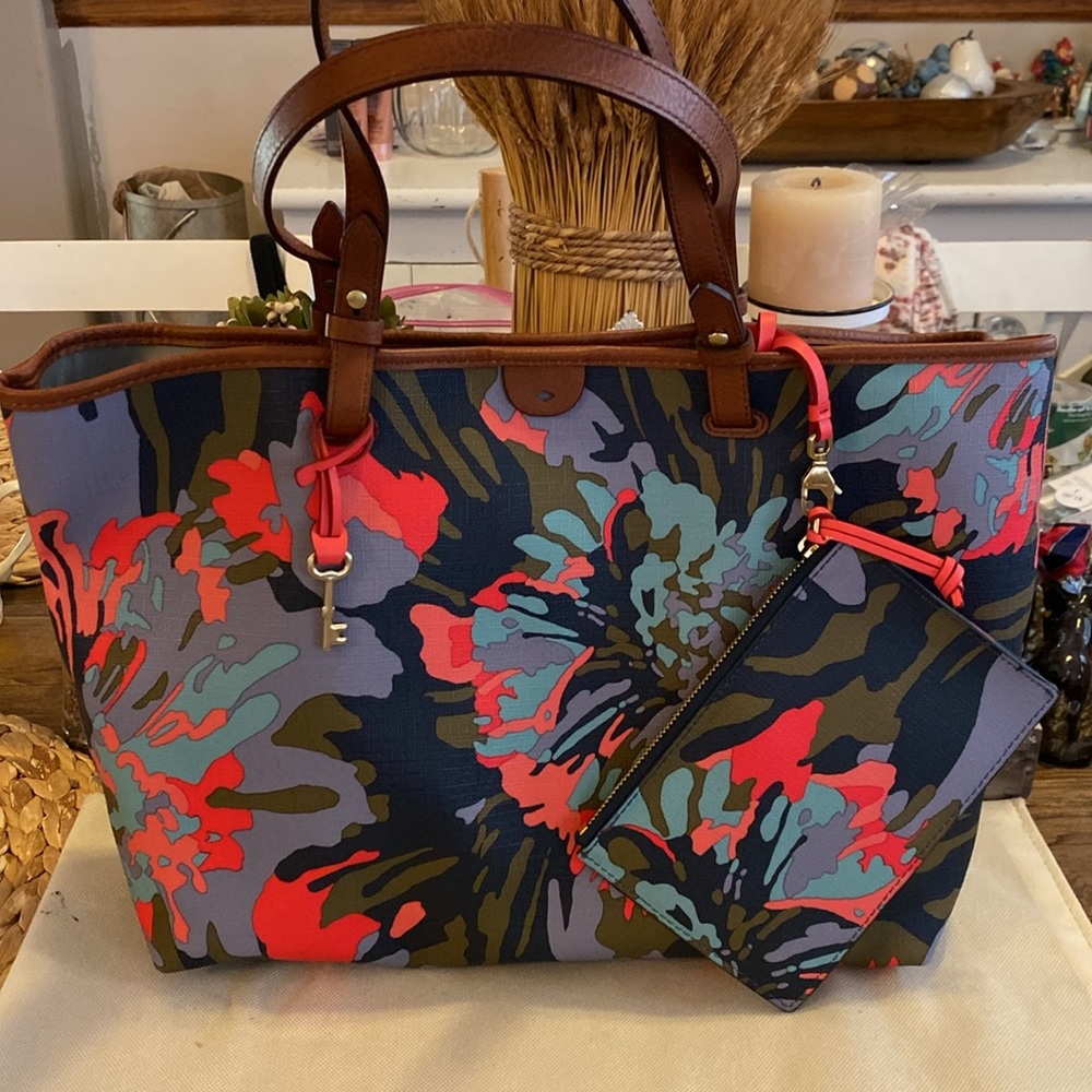 NWOT~2 PC.~FOSSIL Rachel multi~color Coated Canvas with Leather Trim and Straps